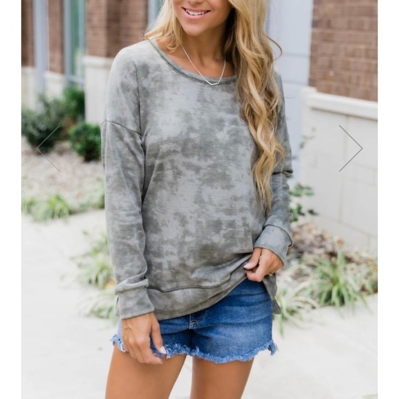 Pink Lily Tops - Pink Lily Crewneck Tie Dye Olive Pullover Medium